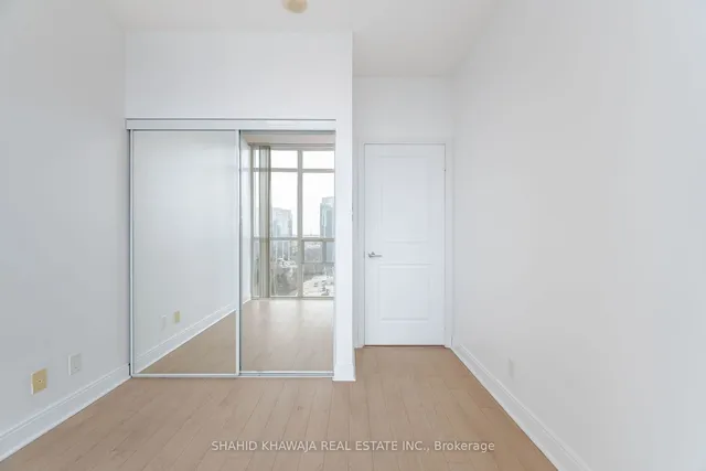 Additional image 20 of 70 Absolute Ave Unit 1309