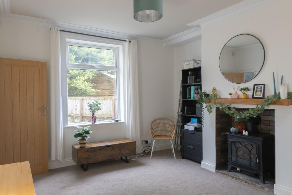 Additional image 2 of 1 East Croft, Wyke, BD12 9NL