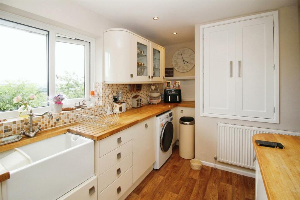 Additional image 9 of Lichfield Mount, Bradford, BD2 1NX