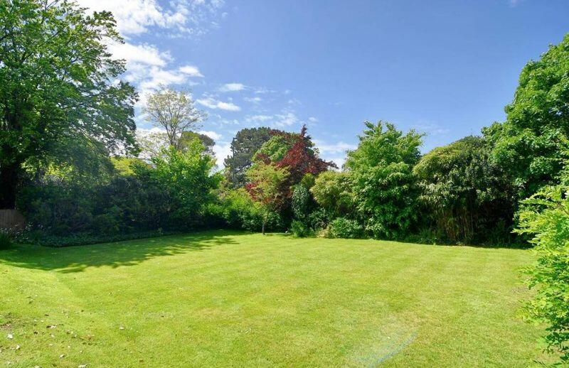 Additional image 22 of Delightful 2 bedroom apartment - £1400 pcm