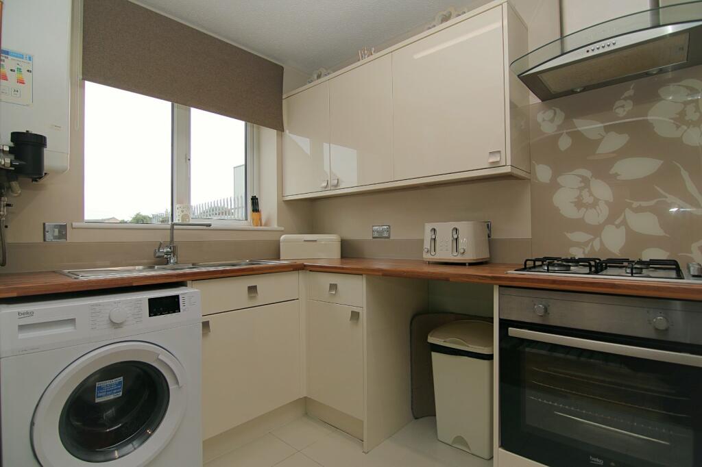 Additional image 4 of Winchester Gardens, Bradford, West Yorkshire, BD4