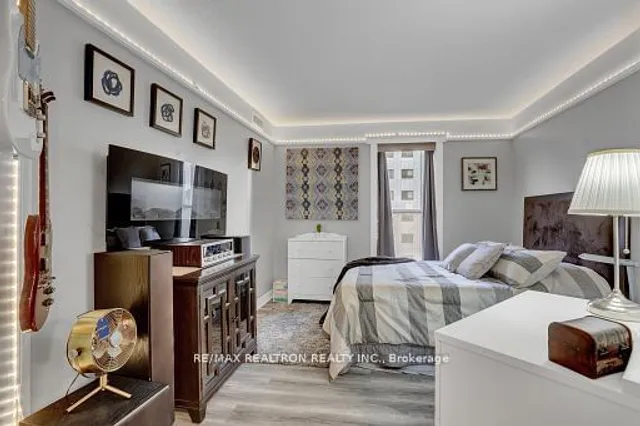 Additional image 16 of 135 James St Unit 612