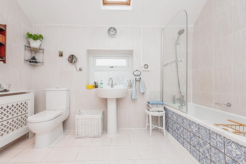 Additional image 14 of Carlton Drive, Bradford, BD9