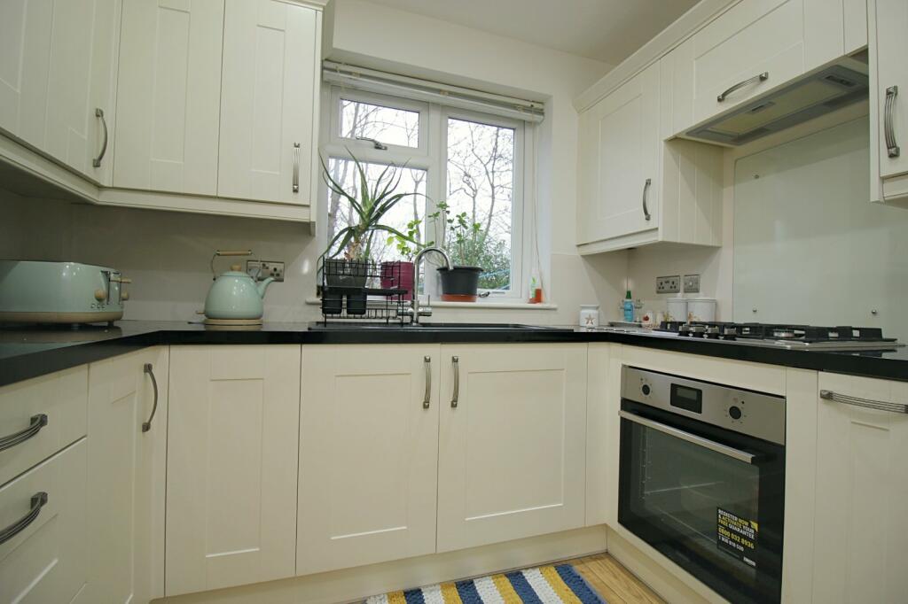 Additional image 5 of Leaventhorpe Avenue, Fairweather Green, Bradford, BD8