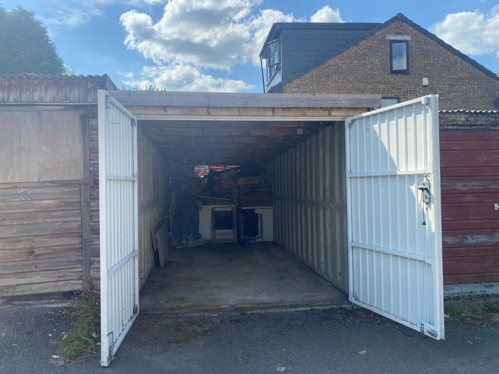 Additional image 18 of Camellia Mount, Lidget Green, Bradford, BD7