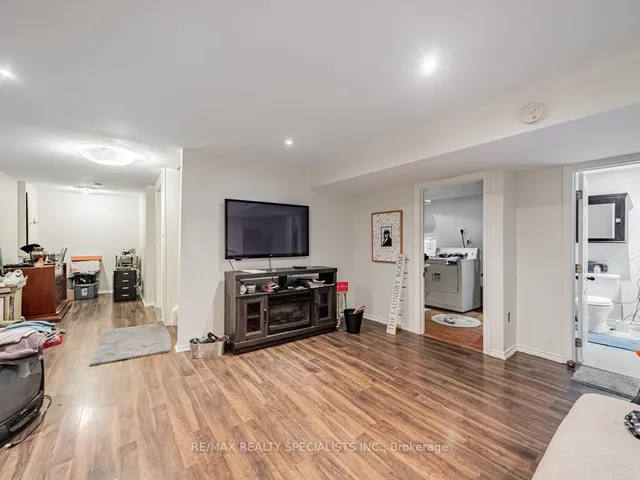 Additional image 27 of 245 Kingsbridge Gdns