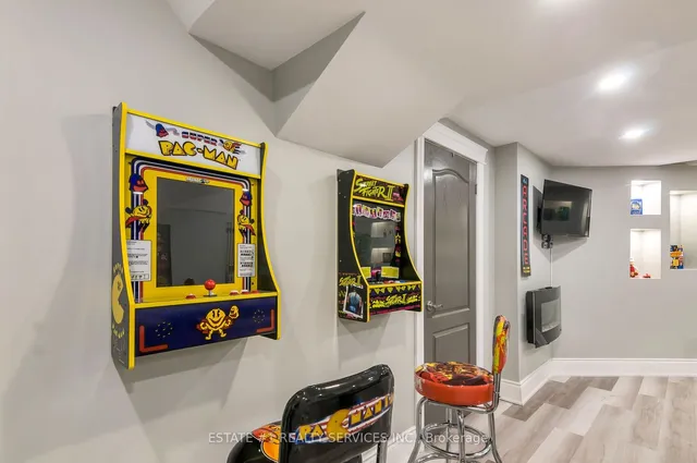 Additional image 28 of 42 Beacon Hill Dr