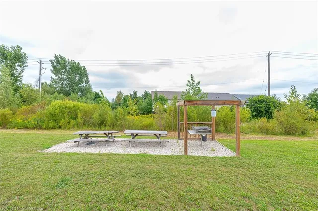 Additional image 38 of 255 Maitland St Unit 2C