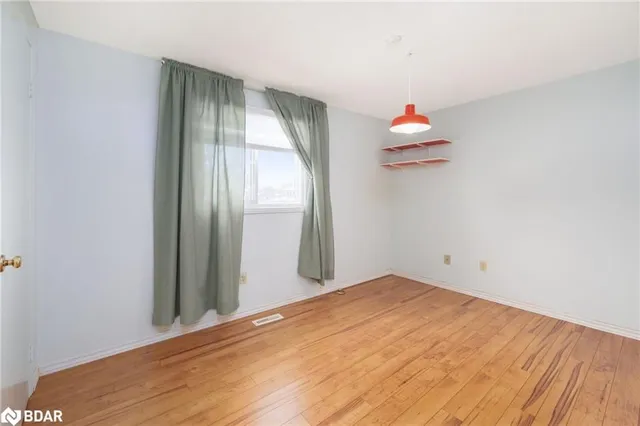 Additional image 26 of 15 Oakington Pl