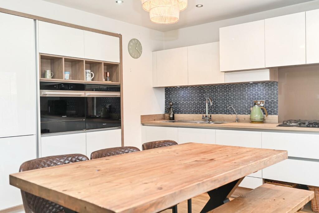 Additional image 12 of West Wood View, Apperley Bridge