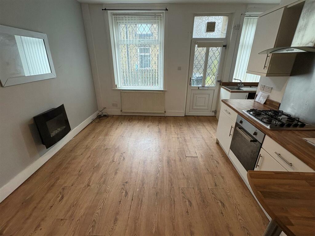 Additional image 6 of Crossley Street, Queensbury, Bradford