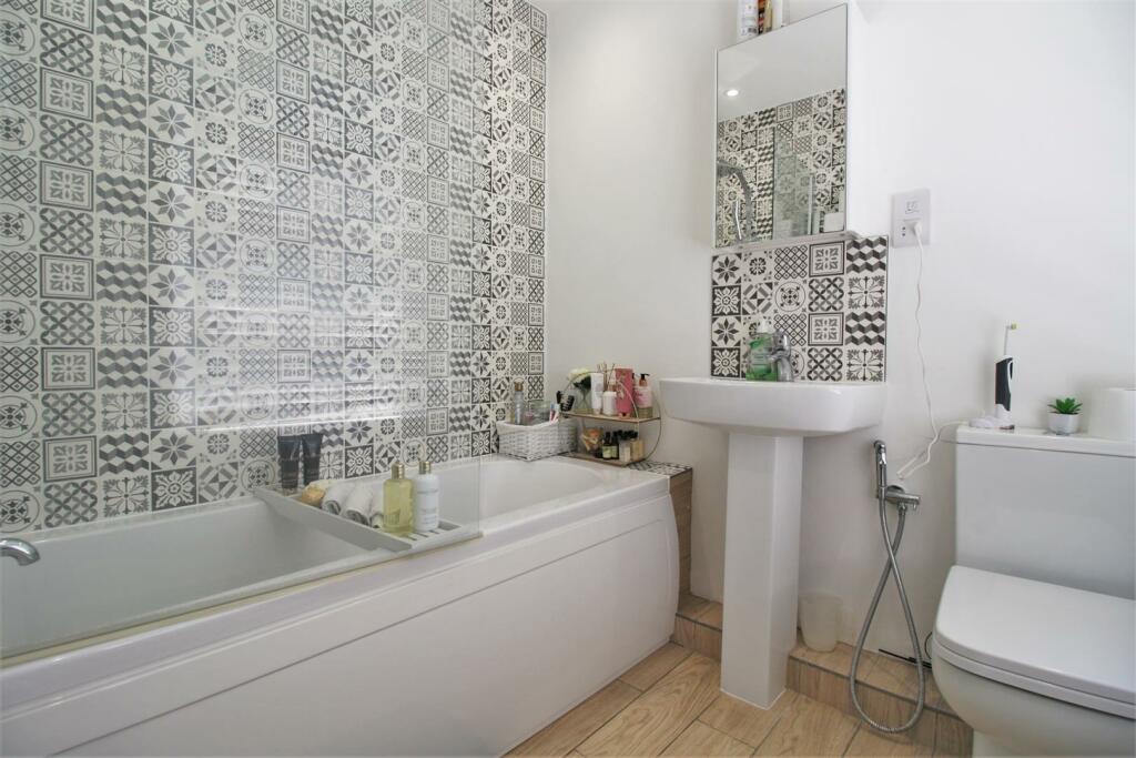 Additional image 9 of Kingsbridge Road, Poole