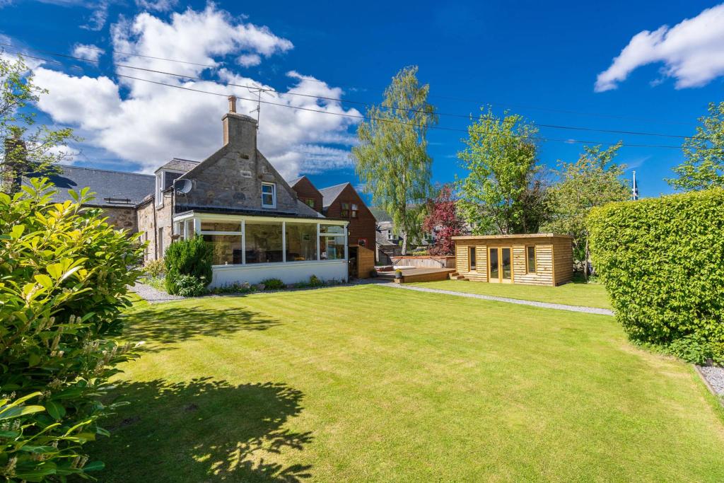 Additional image 34 of Craiglea Hillside Road, Braemar, AB35 5YU