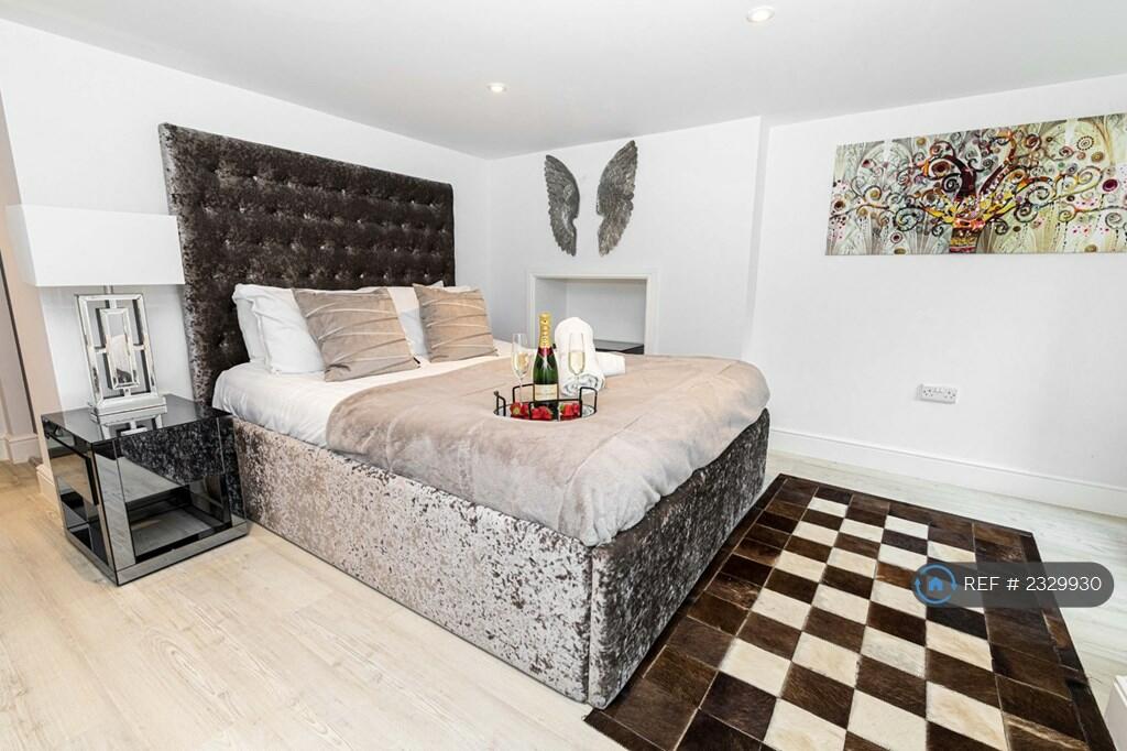 Additional image 21 of Approach Road, Poole, BH14