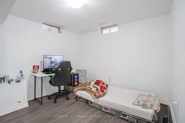 Additional image 38 of 43 Crystal Glen Cres