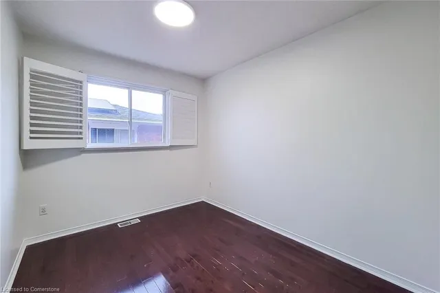 Additional image 28 of 482 Berkindale Dr