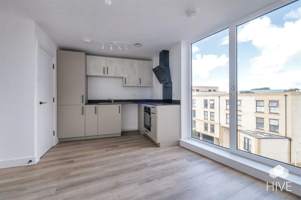 Additional image 8 of The Sloop, Commercial Road, Poole