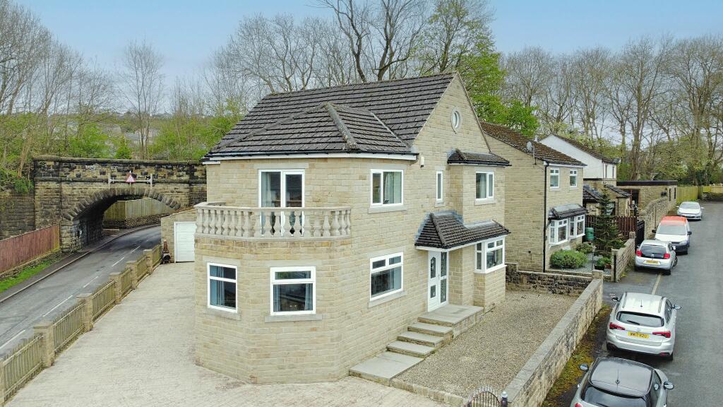 Windhill Old Road  Thackley