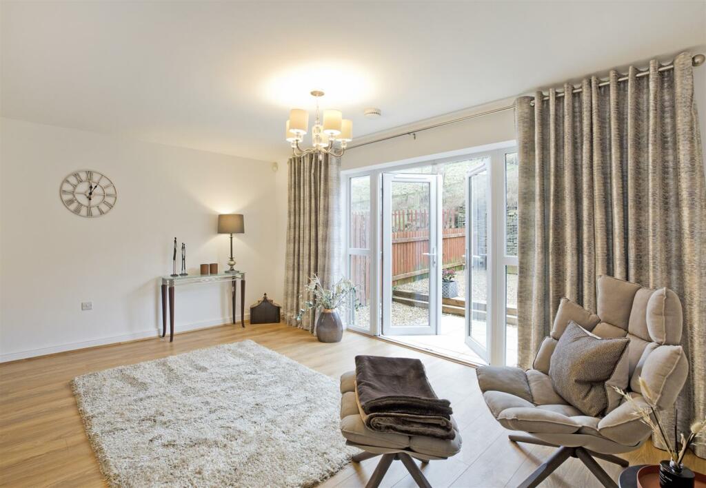 Additional image 31 of Hawthorn Close, Keighley