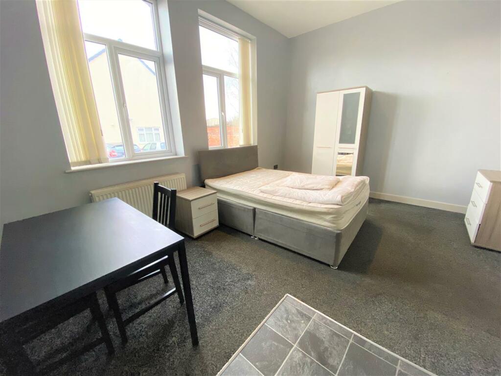 Additional image 9 of Gas House Yard, Oakenshaw, Bradford