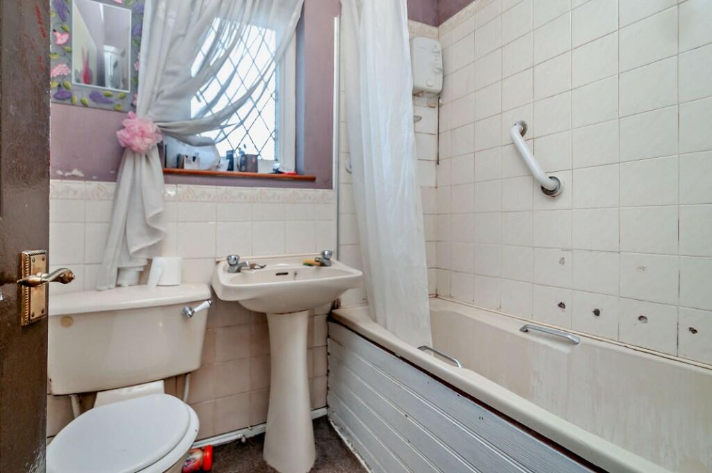 Additional image 13 of Holme Lane, Bradford, West Yorkshire, BD4