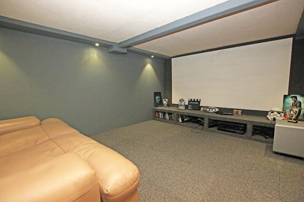 Additional image 15 of 8 Tarn Moor Crescent, Skipton, BD23 1LT