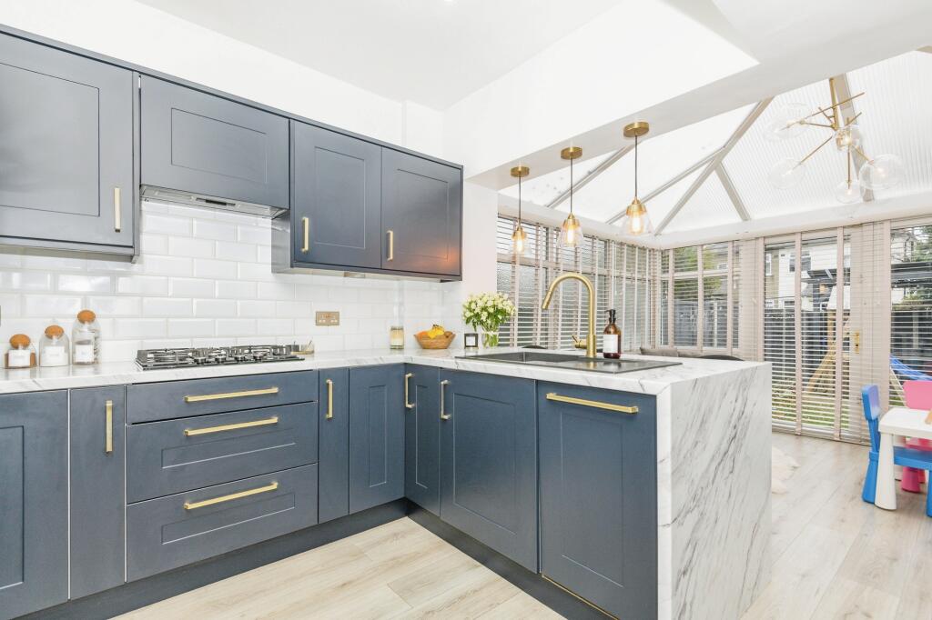 Additional image 2 of Netherlands Avenue, Bradford, BD6