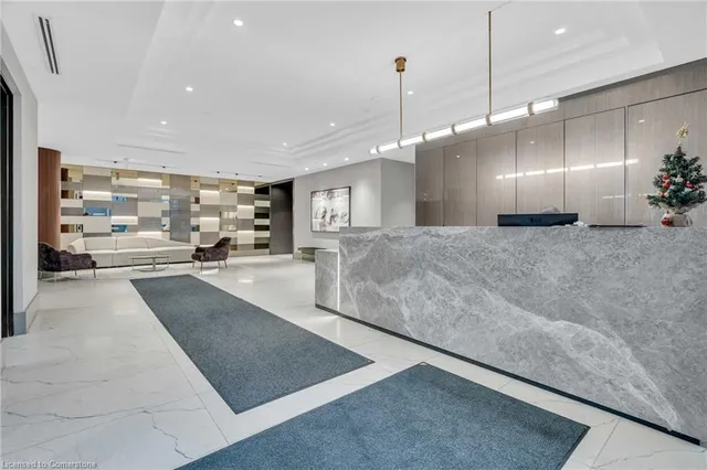 Additional image 5 of 55 Duke St Unit 901