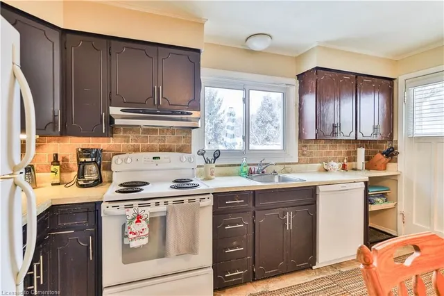 Additional image 14 of 35 Academy St