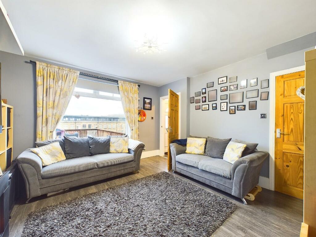 Additional image 2 of Ayrton Crescent, Bingley