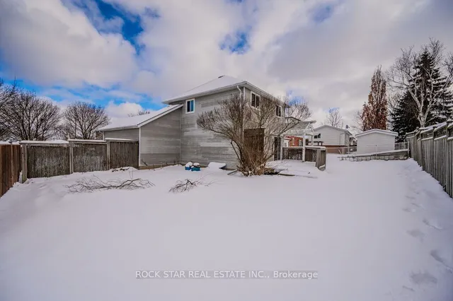 Additional image 32 of 55 West Acres Cres