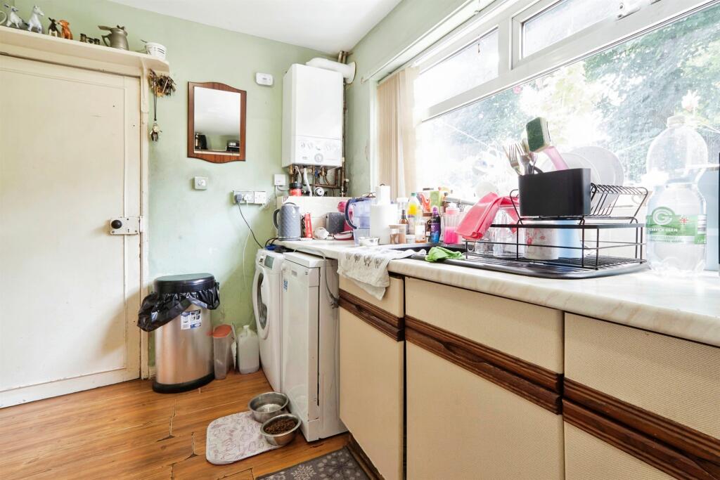 Additional image 3 of Lynfield Drive, BRADFORD