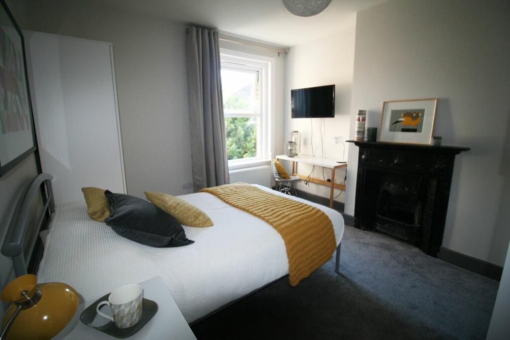 Additional image 18 of Garland Road, Poole, BH15