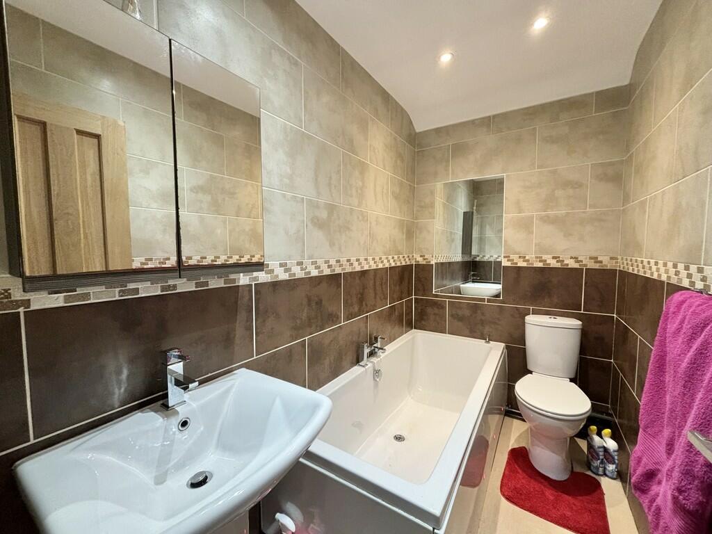 Additional image 14 of Kitchener Crescent, Poole