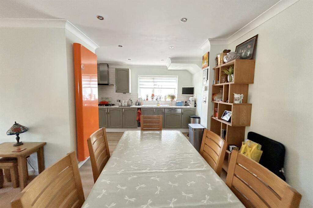 Additional image 7 of Bearwood