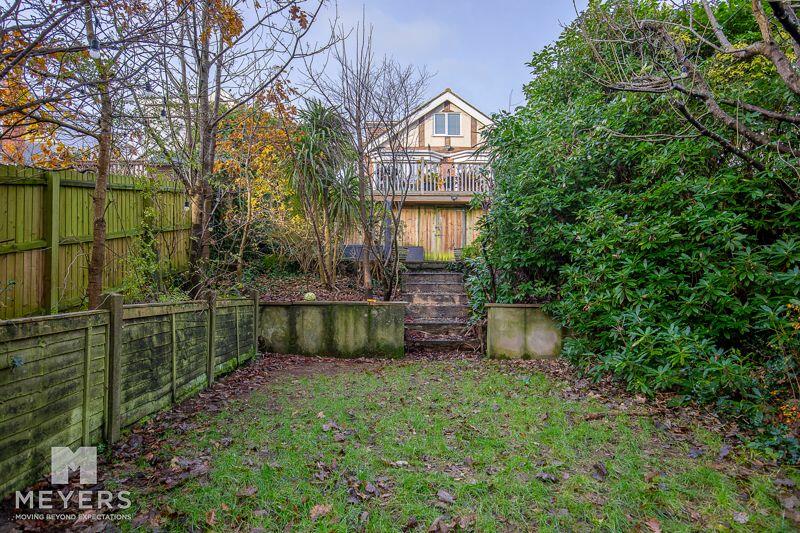 Additional image 19 of Pine Vale Crescent, Redhill, BH10