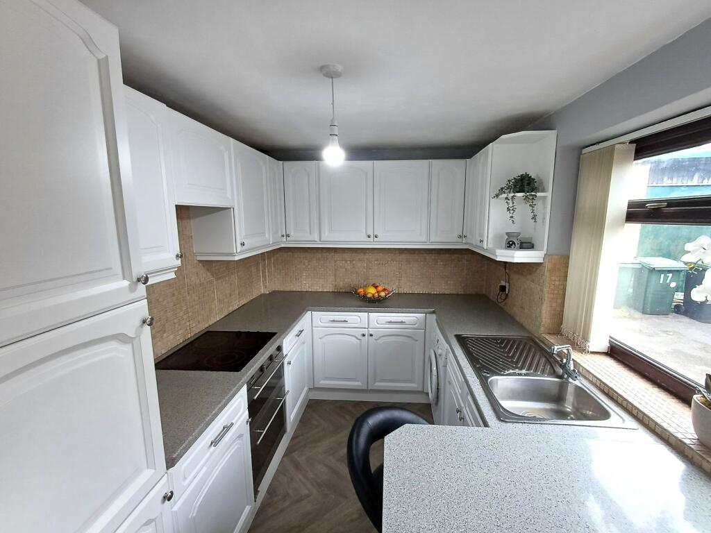 Additional image 5 of Farndale Road, Bradford, BD15