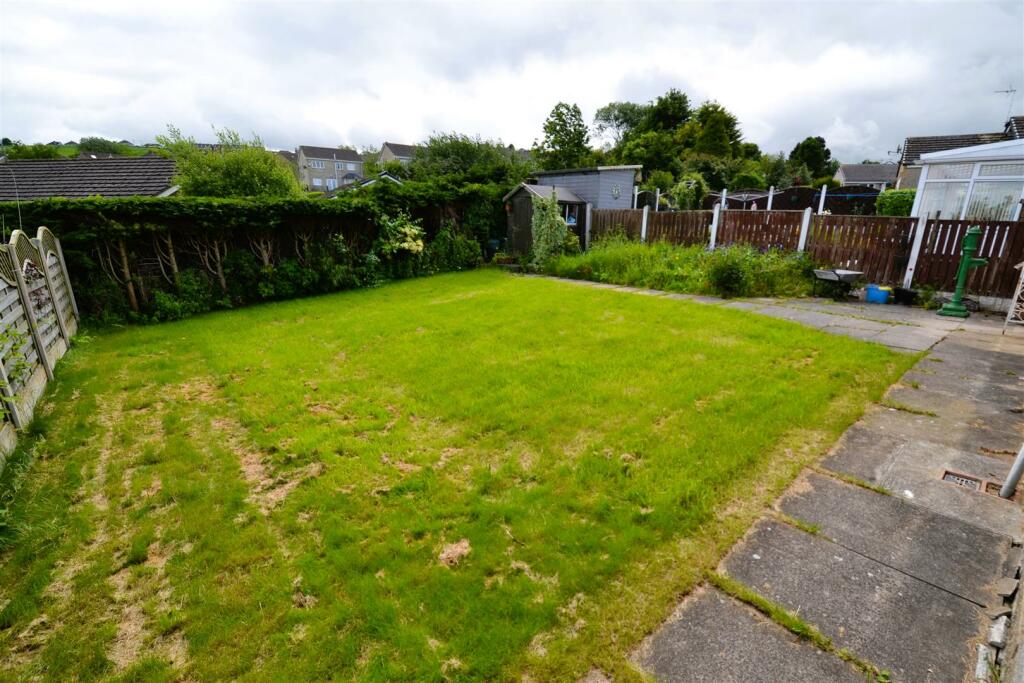 Additional image 9 of Oakleigh Avenue, Clayton, Bradford