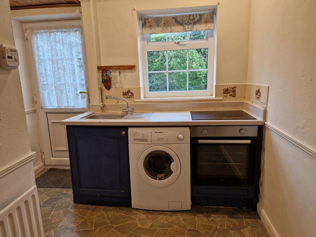 Additional image 40 of Doctor Lane, Bradford, BD10