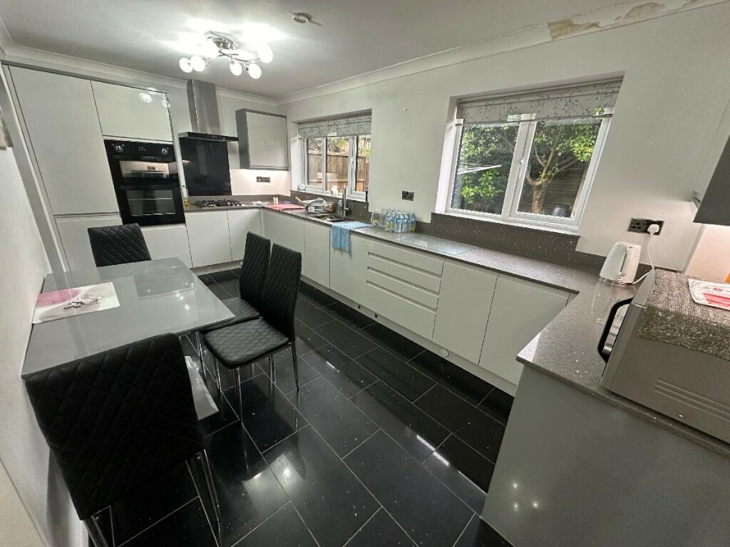 Additional image 6 of Vine Farm Close, Poole, Dorset, BH12