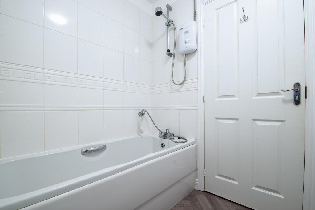 Additional image 9 of Swan Avenue, Gilstead, Bingley, West Yorkshire, BD16