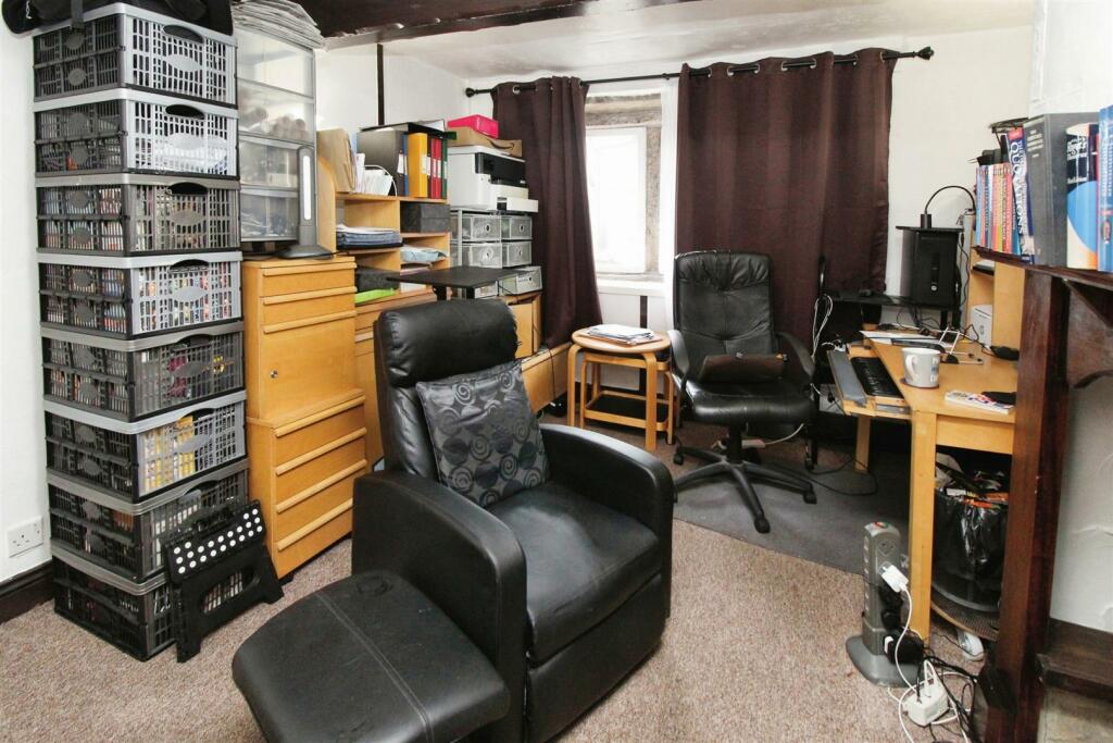 Additional image 4 of Briggs Place, Bradford