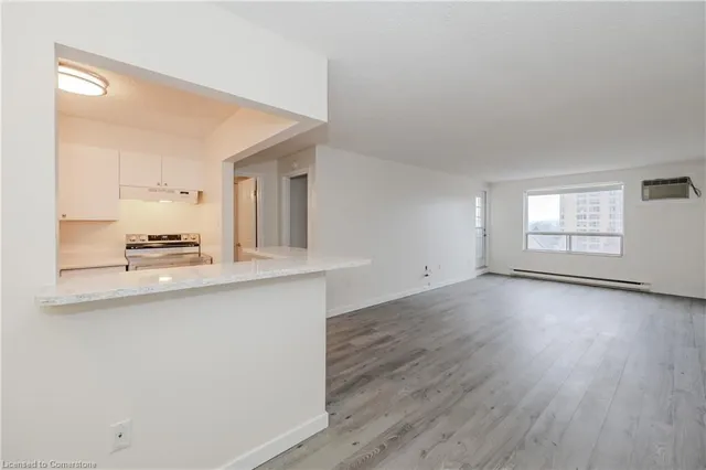 Additional image 6 of 64 Benton St Unit 303