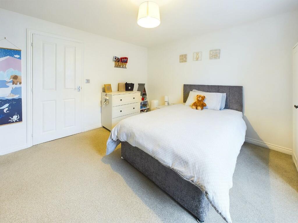 Additional image 8 of Redbrook Way, Bradford