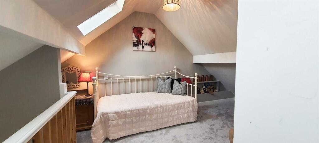 Additional image 13 of Ladymead, Glenlyon Avenue, Keighley