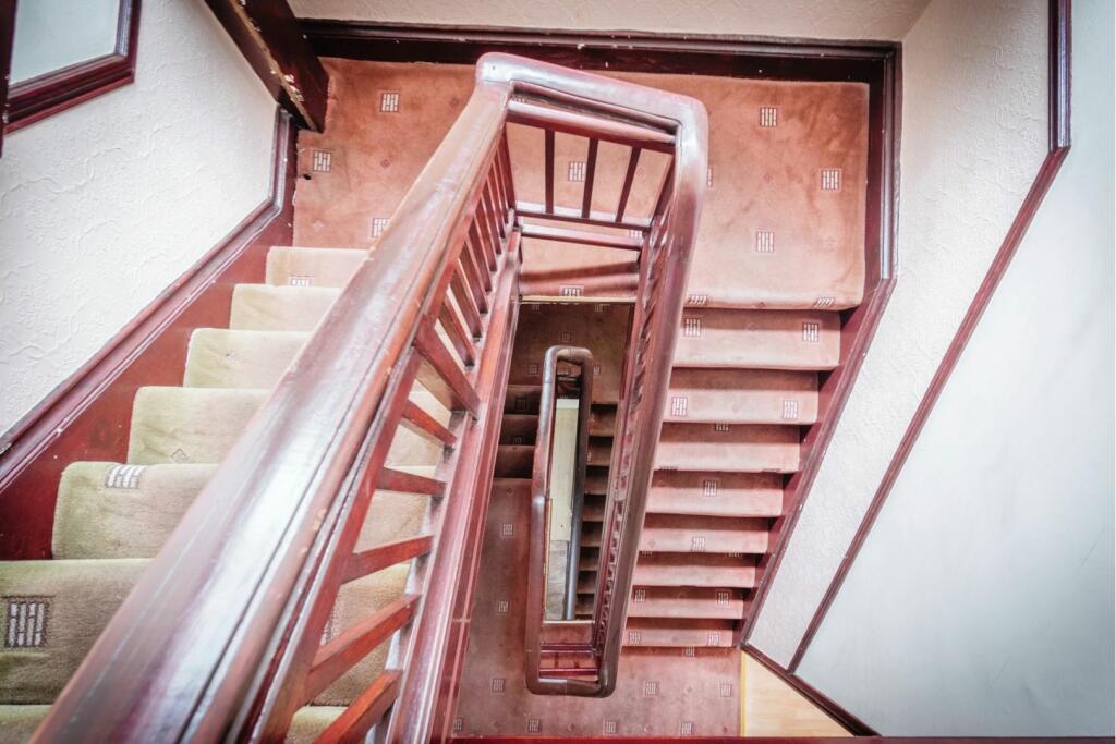 Additional image 38 of Park Grove, Bradford, BD9