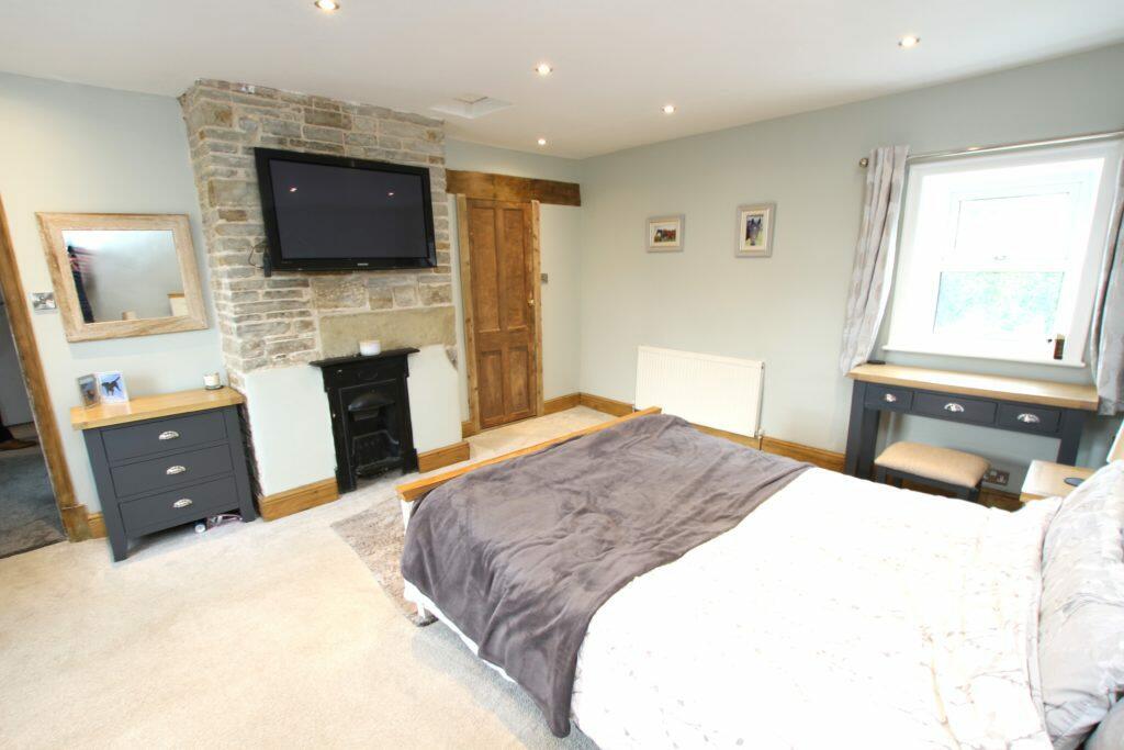 Additional image 9 of 3 Bedroom House for Sale – 61 Gilstead Lane, Gilstead, Bingley, BD16 3NL