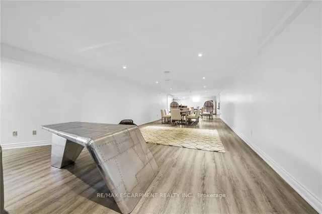 Additional image 26 of 94 SEABREEZE Cres