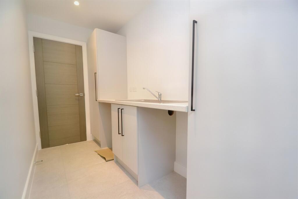 Additional image 15 of Ashley Cross