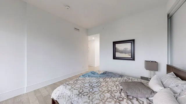 Additional image 17 of 1 Gloucester St Unit 1816